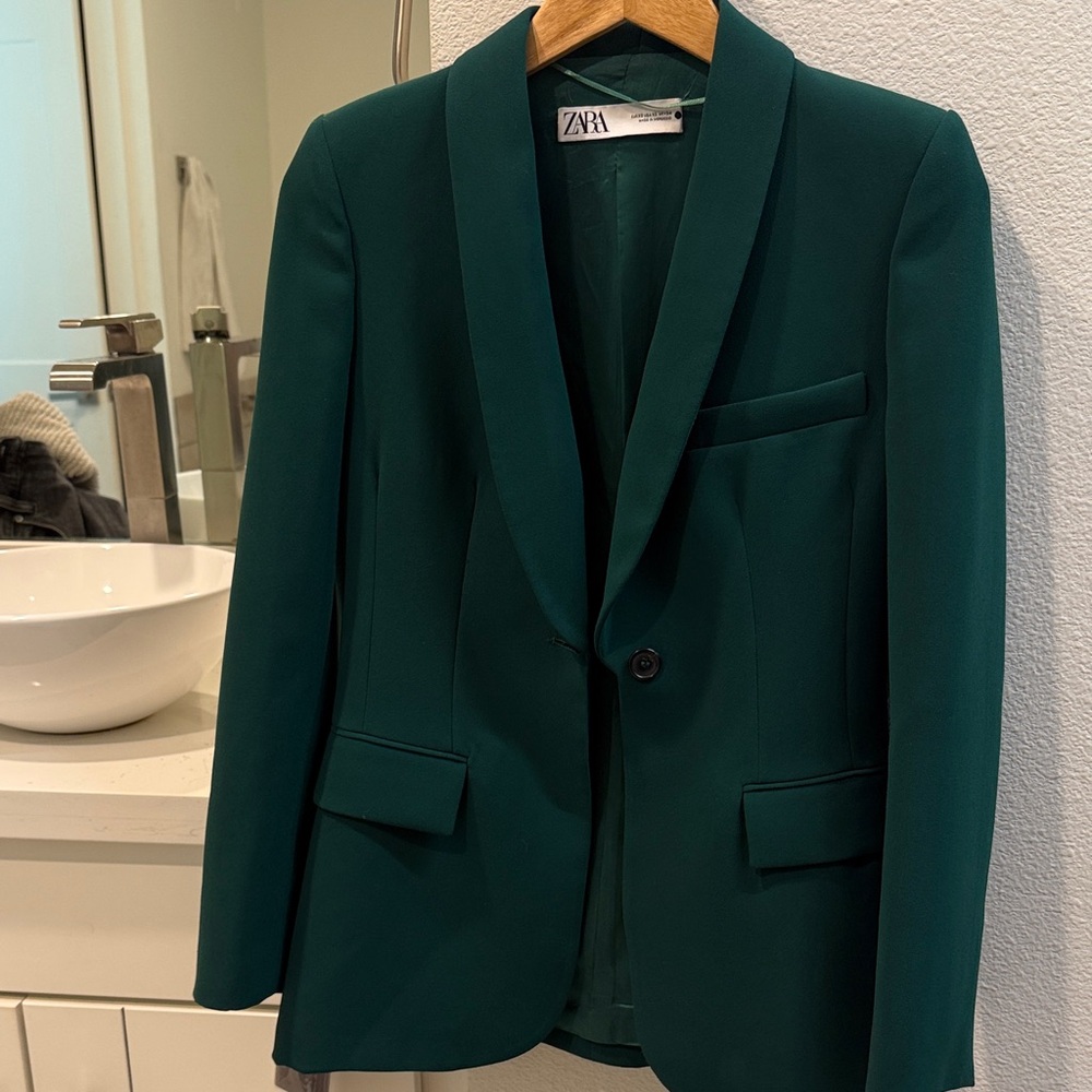 NEW Zara Emerald Green Tailored Blazer